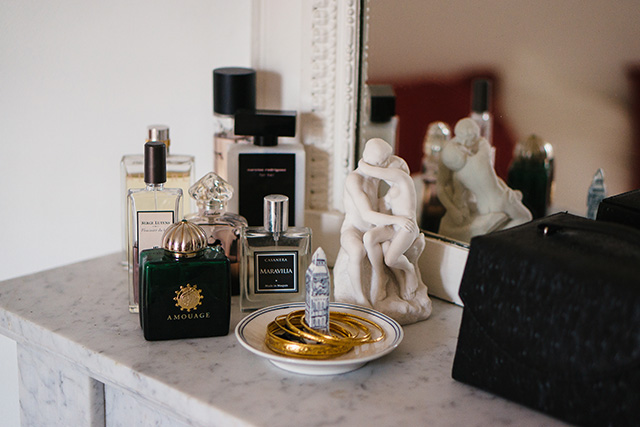 Dans le vanity d'Alexandra