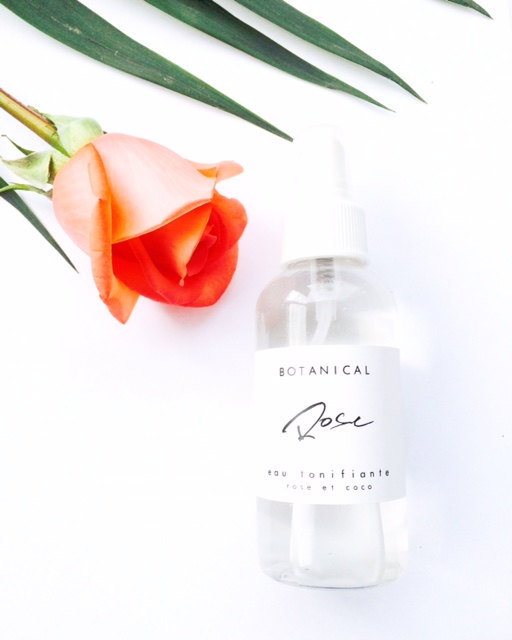 ROSE eau floral, lotion tonique, tonifiant, brume visage, huiles essentielles, soins de la peau, vegan, eau de rose, eau de coco