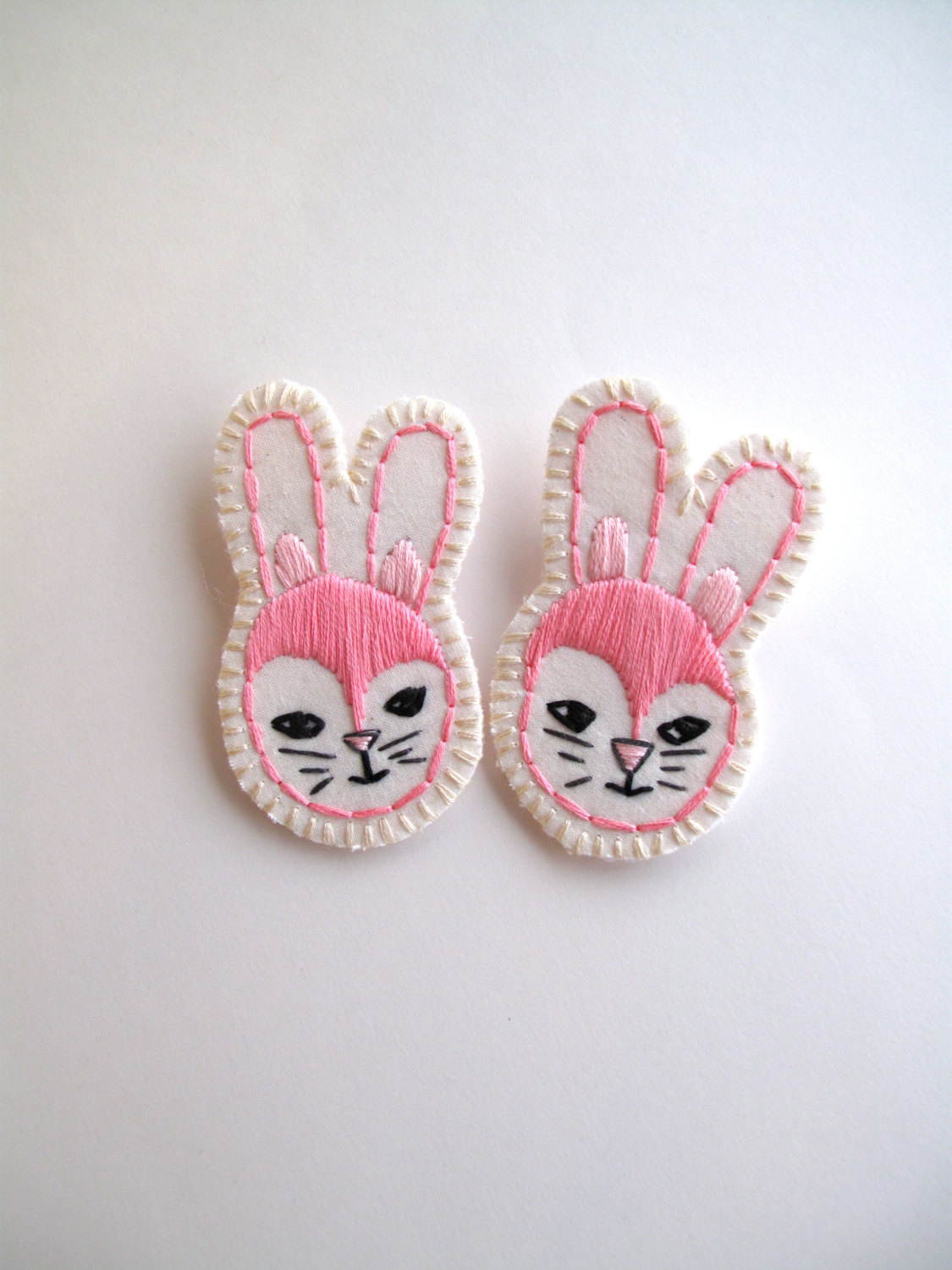 Broderie Lapin de Pâques