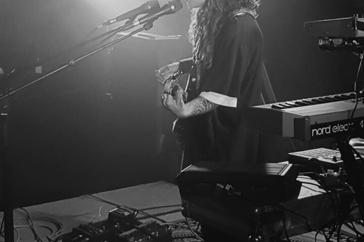 Tash Sultana en concert à Paris, La Maroquinerie